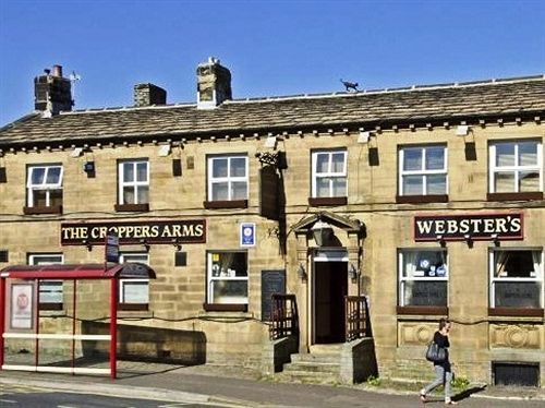 Croppers Arms Hotel Huddersfield Exterior photo